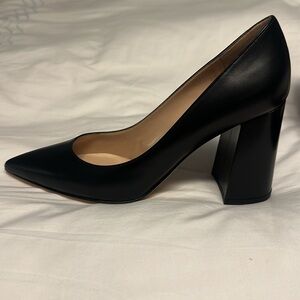 NWOT Gianvito Rossi black block heel pump